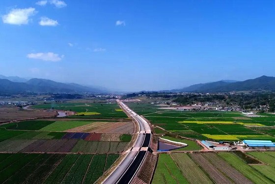 景东县：走绿色路 打生态牌 厚植高质量发展绿色底色